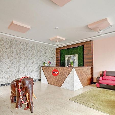 Hotel O Formula Vanivilasa Puram Bagian luar foto