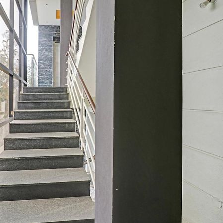 Hotel O Formula Vanivilasa Puram Bagian luar foto